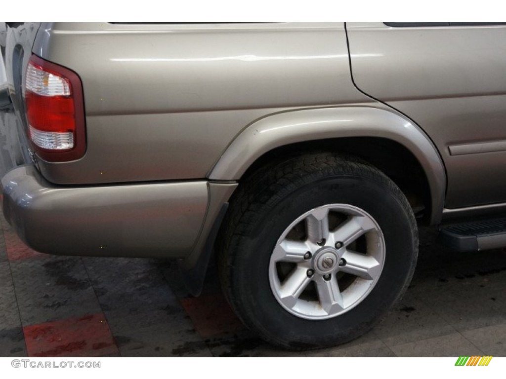 2003 Pathfinder SE 4x4 - Polished Pewter Metallic / Charcoal photo #47