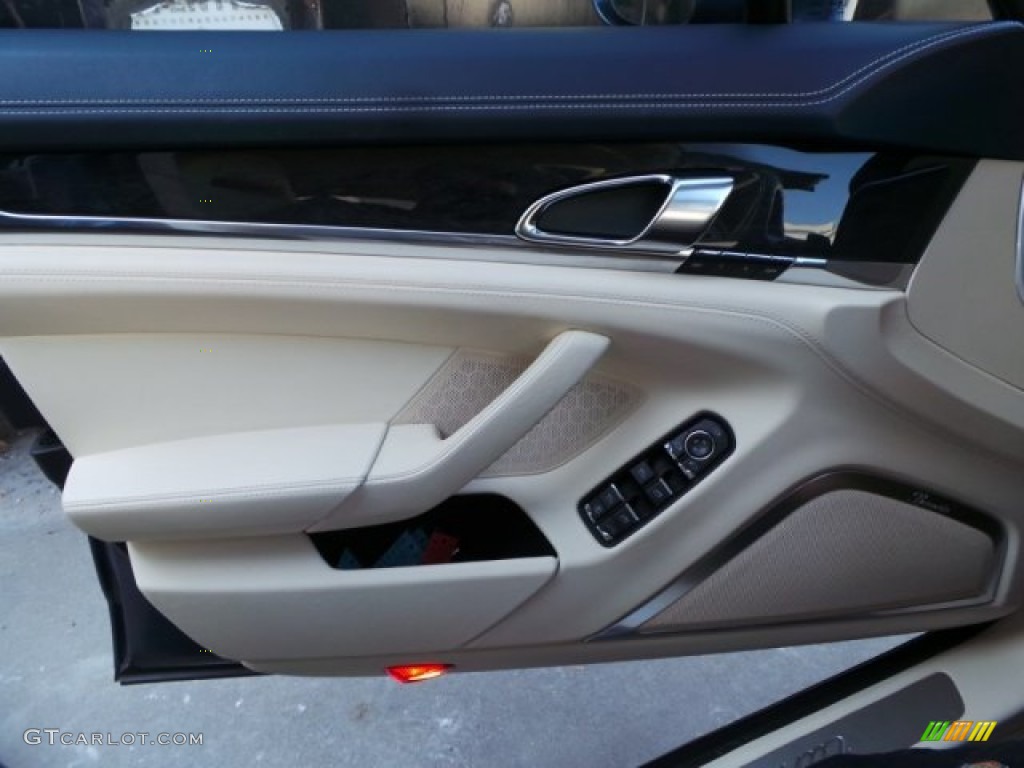 2010 Porsche Panamera Turbo Yachting Blue/Cream Door Panel Photo #99918787