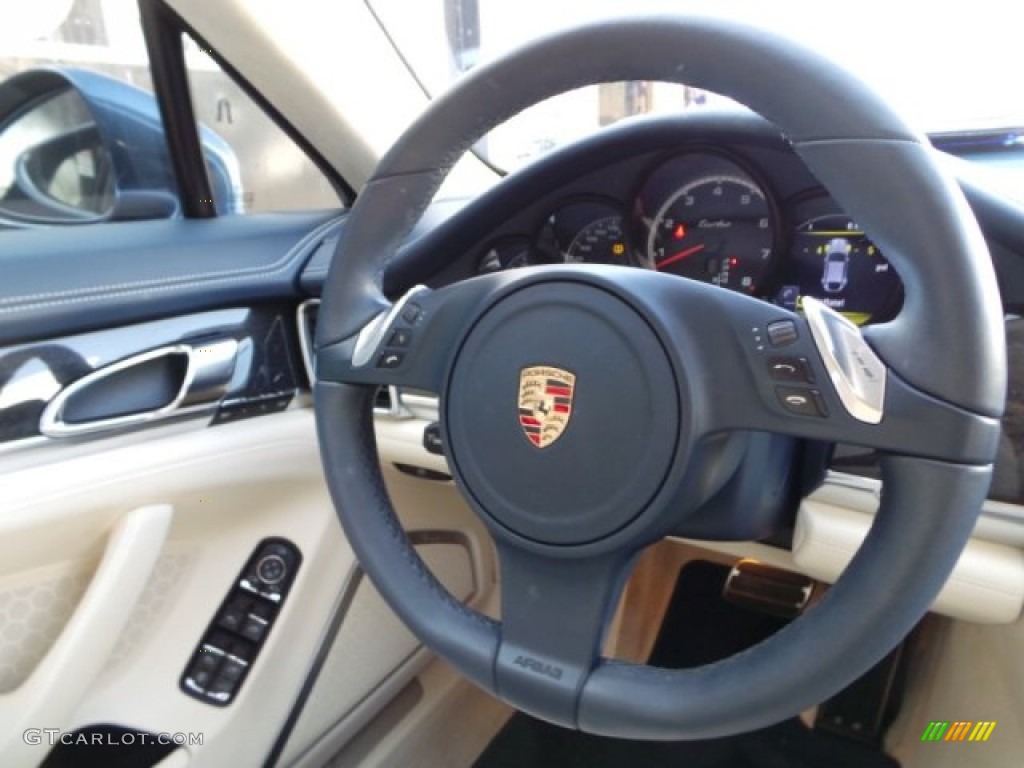 2010 Porsche Panamera Turbo Steering Wheel Photos