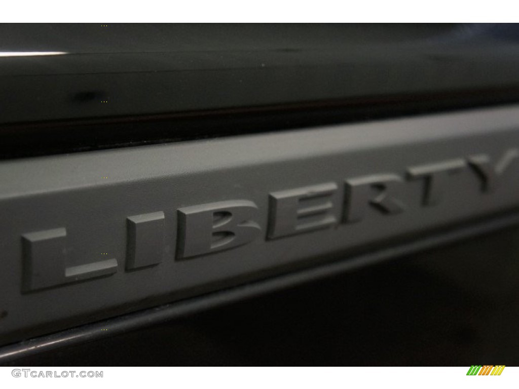 2006 Liberty Sport 4x4 - Black / Medium Slate Gray photo #61