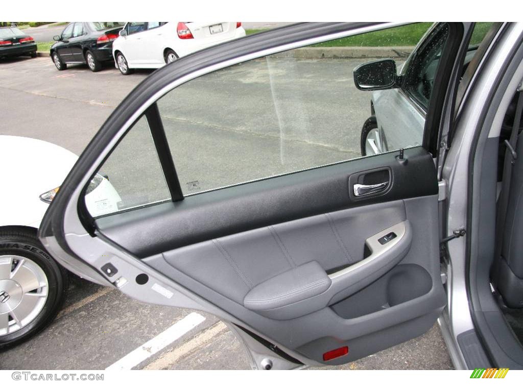 2006 Accord EX-L V6 Sedan - Alabaster Silver Metallic / Gray photo #16