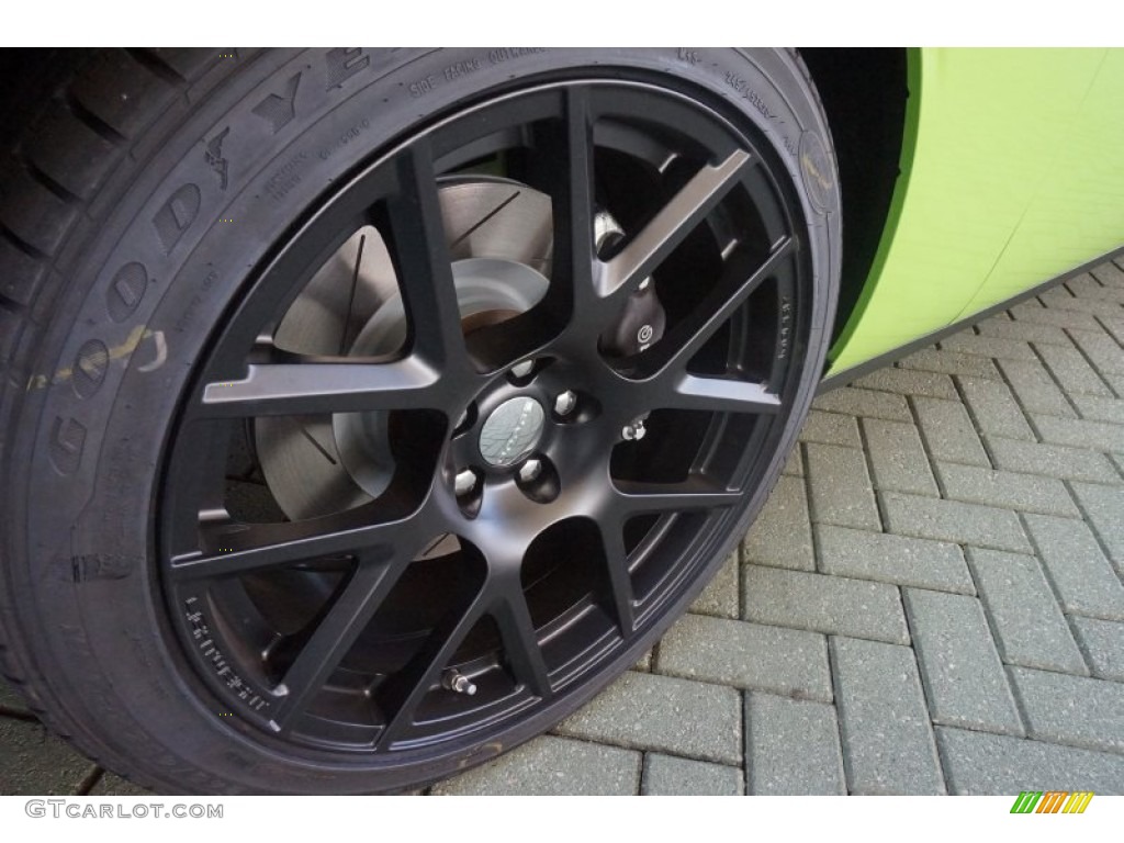 2015 Dodge Challenger R/T Scat Pack Wheel Photo #99932376