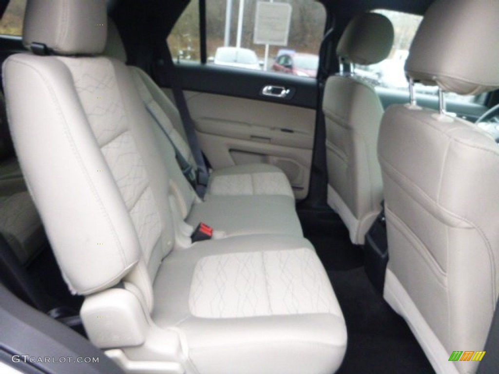 2015 Explorer 4WD - Ingot Silver / Medium Light Stone photo #12