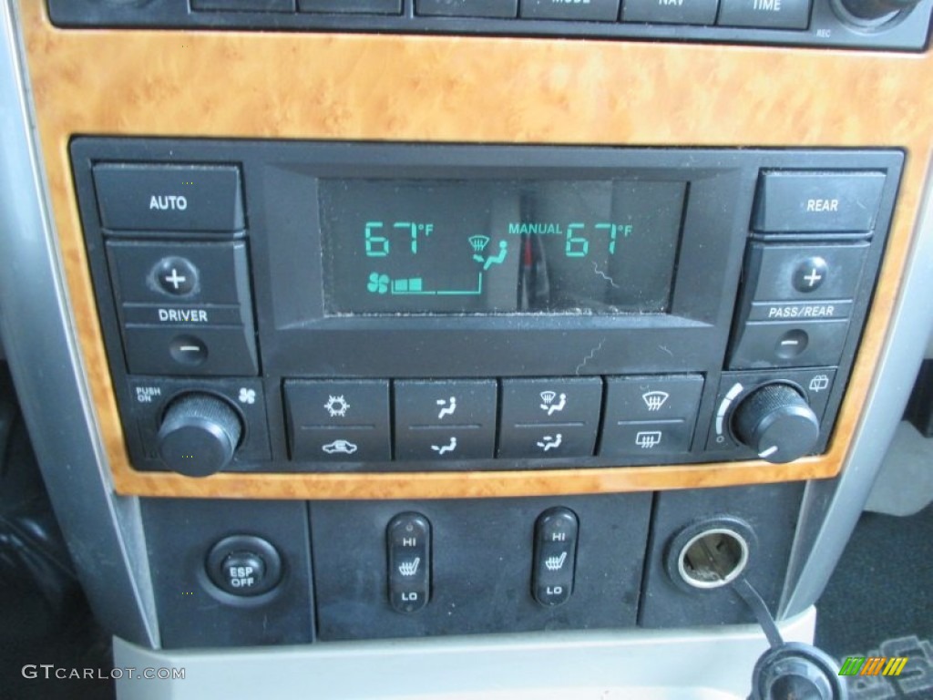 2007 Aspen Limited HEMI 4WD - Brilliant Black Crystal Pearl / Dark Khaki/Light Graystone photo #9