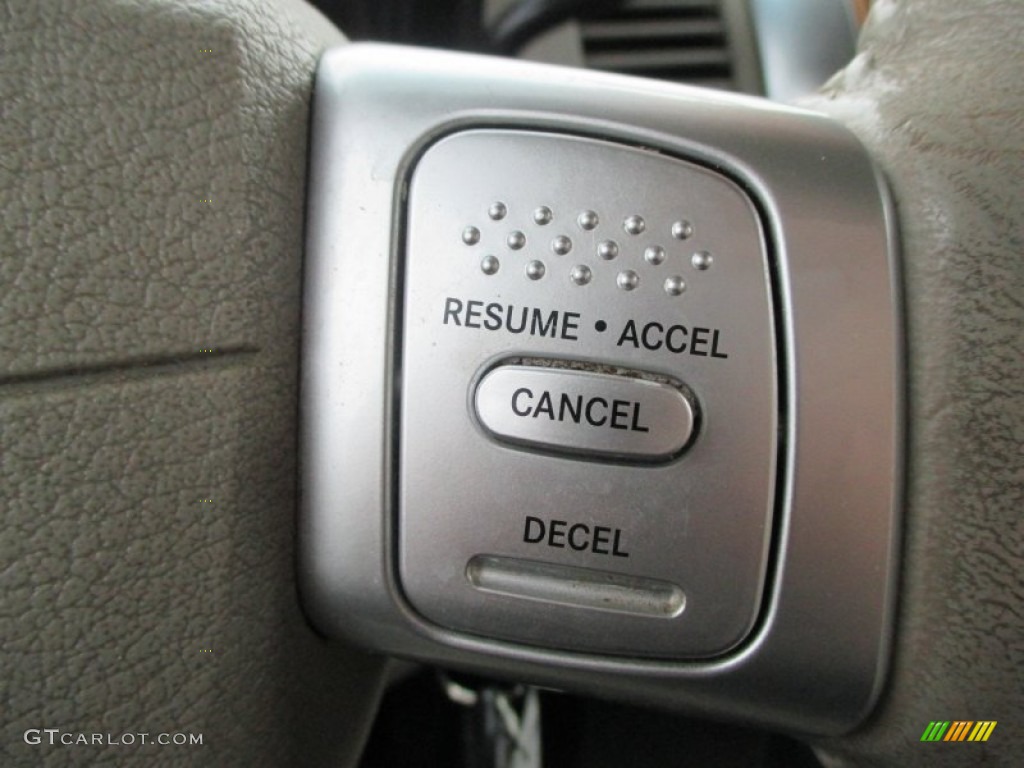 2007 Aspen Limited HEMI 4WD - Brilliant Black Crystal Pearl / Dark Khaki/Light Graystone photo #11