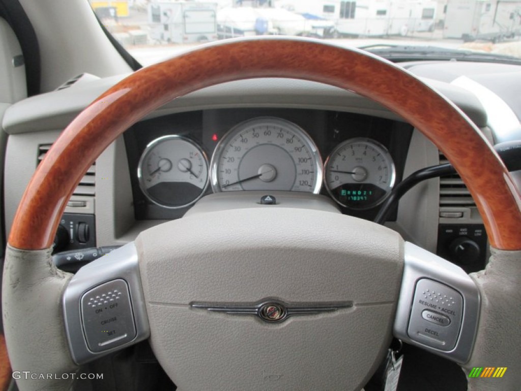 2007 Aspen Limited HEMI 4WD - Brilliant Black Crystal Pearl / Dark Khaki/Light Graystone photo #13