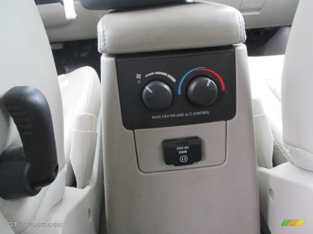 2007 Aspen Limited HEMI 4WD - Brilliant Black Crystal Pearl / Dark Khaki/Light Graystone photo #21