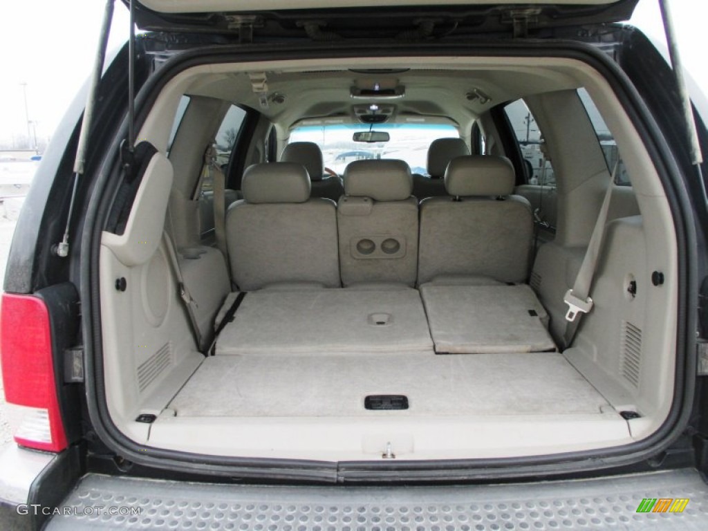 2007 Aspen Limited HEMI 4WD - Brilliant Black Crystal Pearl / Dark Khaki/Light Graystone photo #27