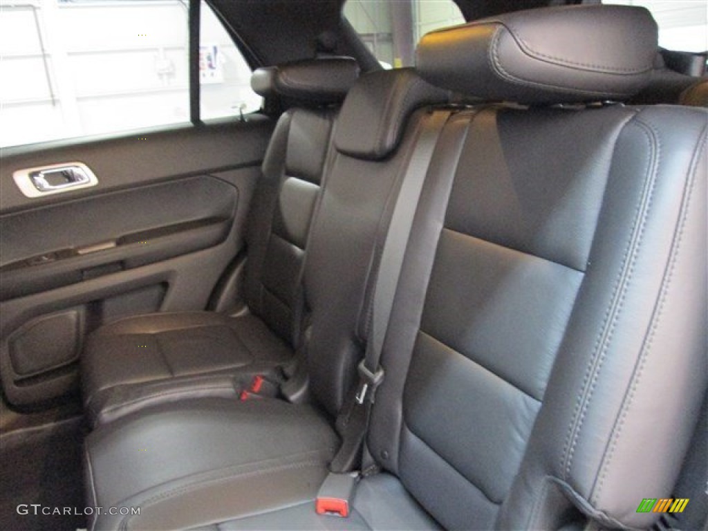 2015 Explorer XLT - Ingot Silver / Charcoal Black photo #11