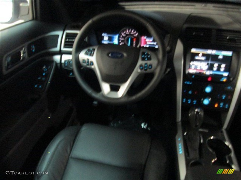 2015 Explorer XLT - Ingot Silver / Charcoal Black photo #12