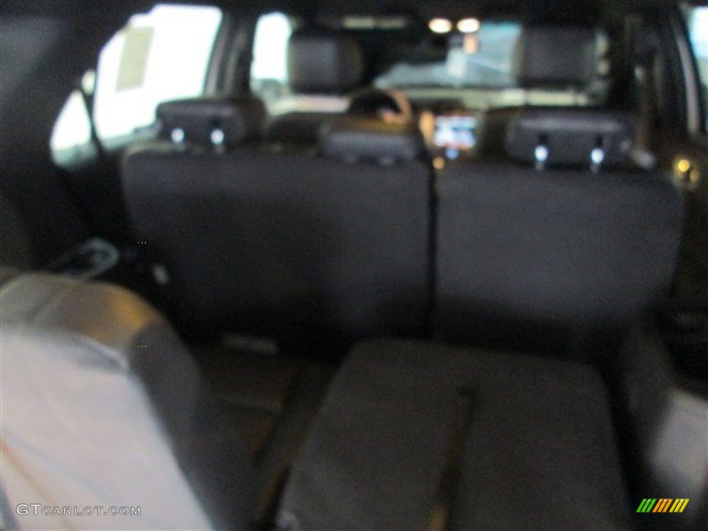 2015 Explorer XLT - Ingot Silver / Charcoal Black photo #15