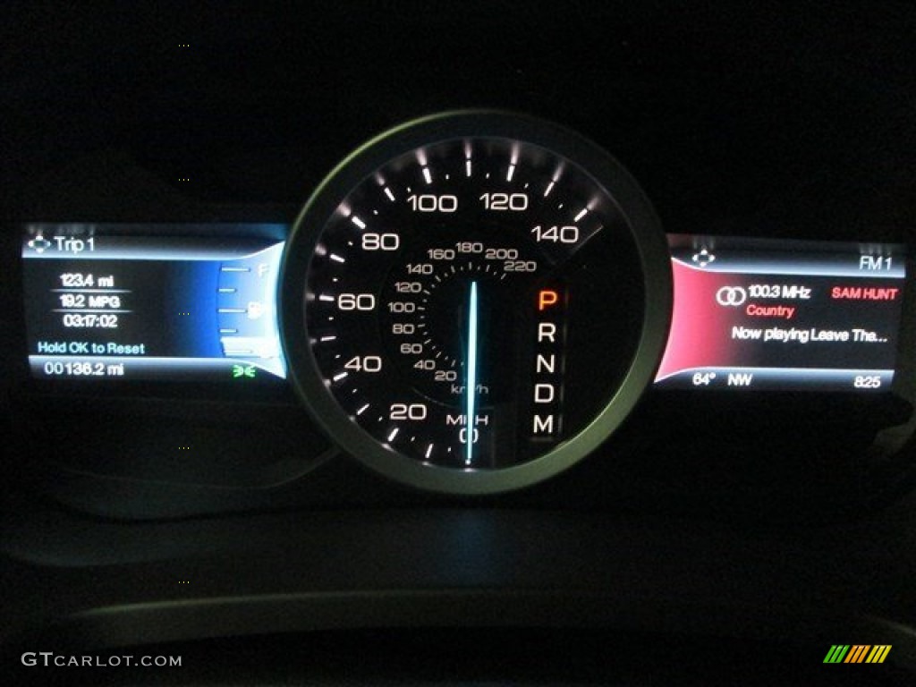 2015 Explorer XLT - Ingot Silver / Charcoal Black photo #24