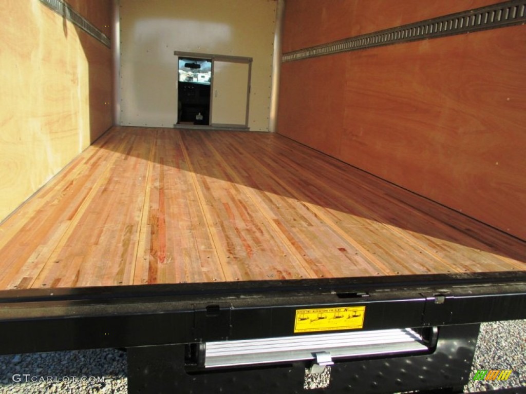 2015 GMC Savana Cutaway 4500 Commercial Moving Truck Trunk Photos