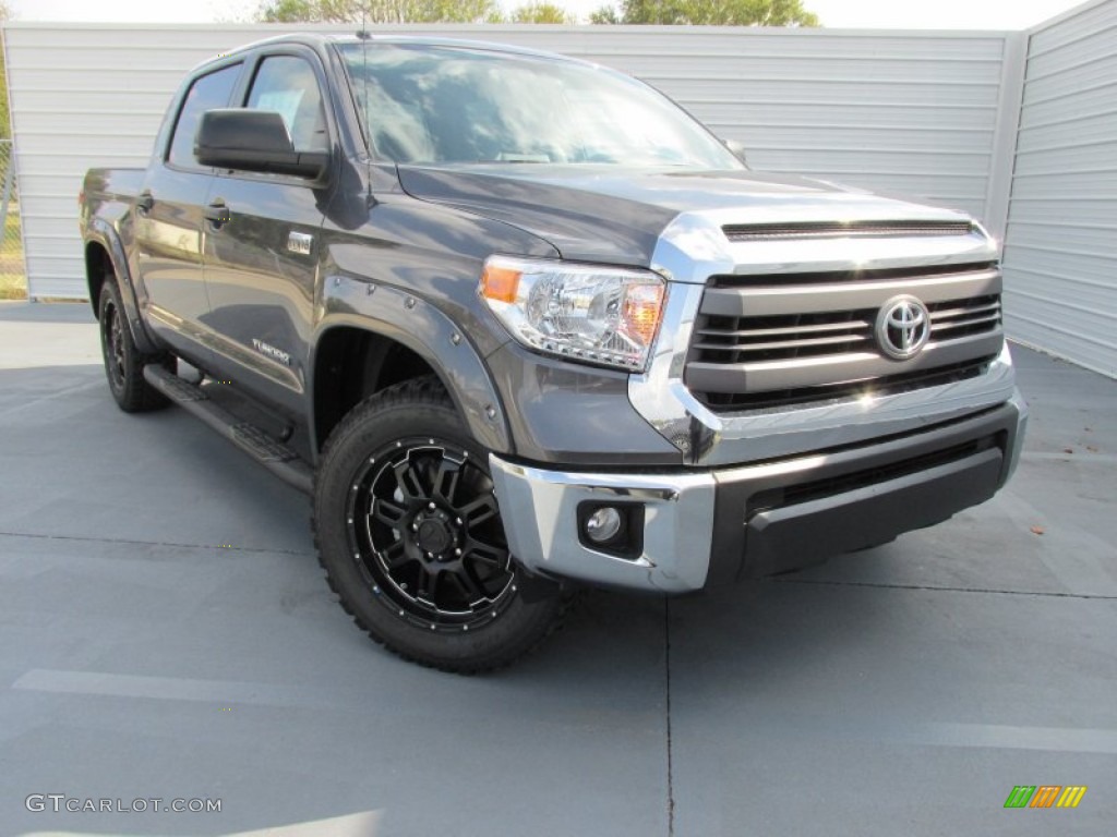 2015 Tundra SR5 CrewMax - Magnetic Gray Metallic / Black photo #1