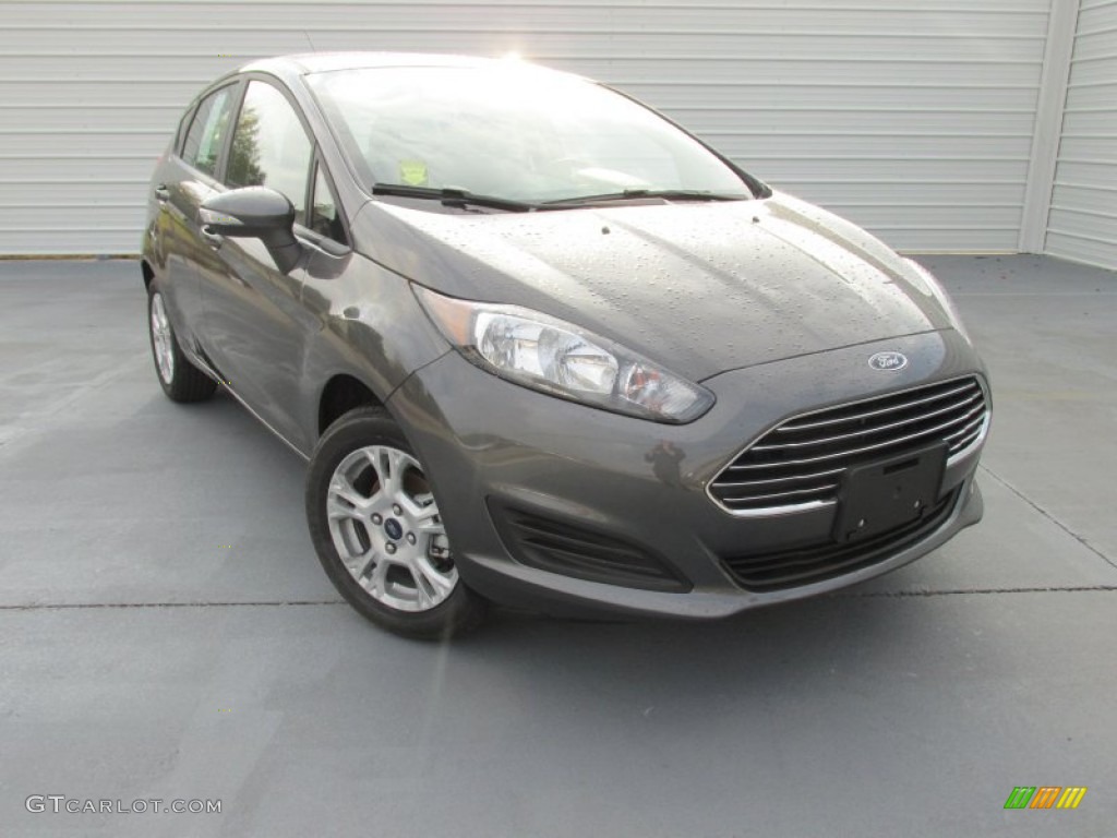 2015 Fiesta SE Hatchback - Magnetic Metallic / Charcoal Black photo #1