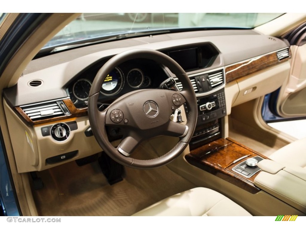 2012 Mercedes-Benz E 350 4Matic Sedan Dashboard Photos