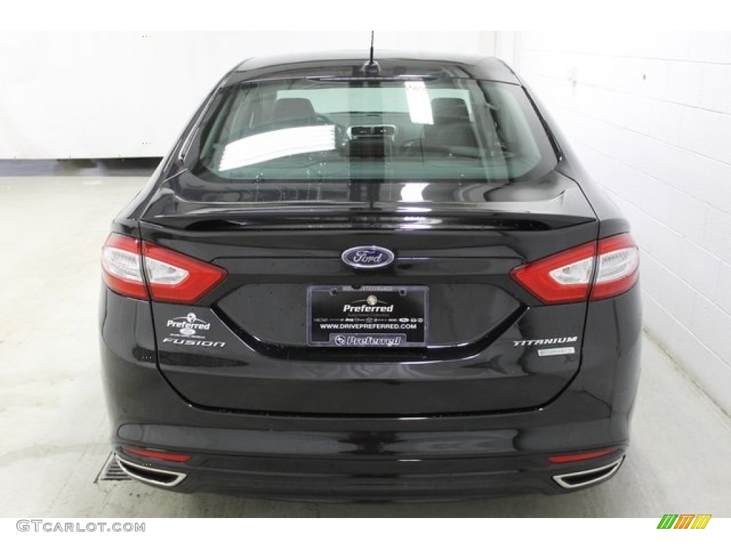 2015 Fusion Titanium - Tuxedo Black Metallic / Charcoal Black photo #5