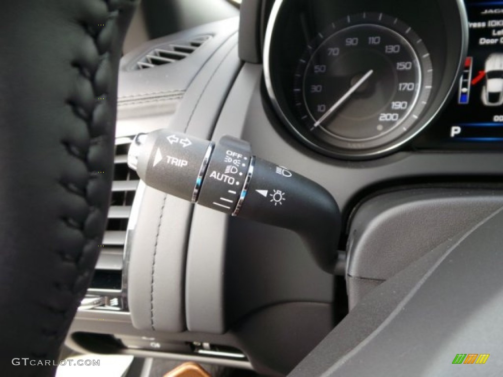 2015 Jaguar F-TYPE R Coupe Controls Photo #99974211