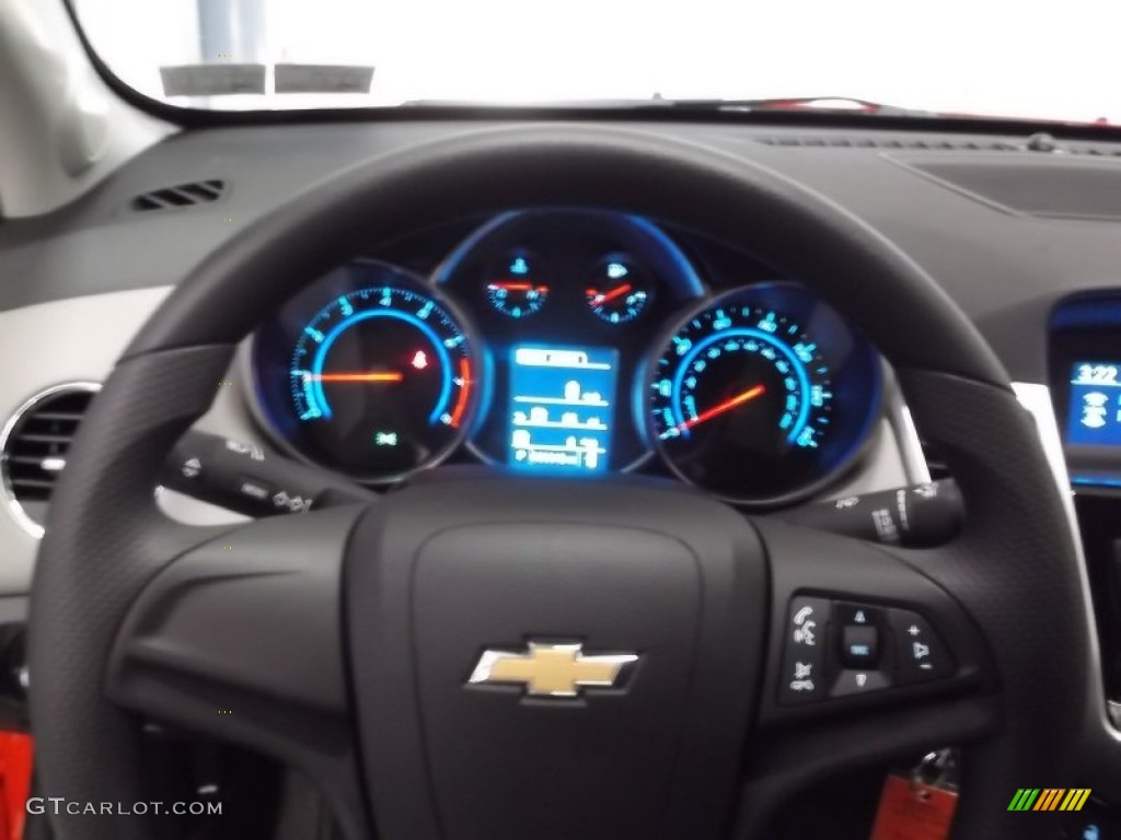 2014 Cruze LS - Red Hot / Jet Black/Medium Titanium photo #17