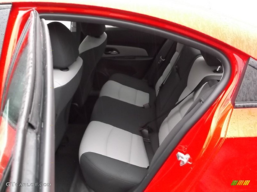 2014 Cruze LS - Red Hot / Jet Black/Medium Titanium photo #18