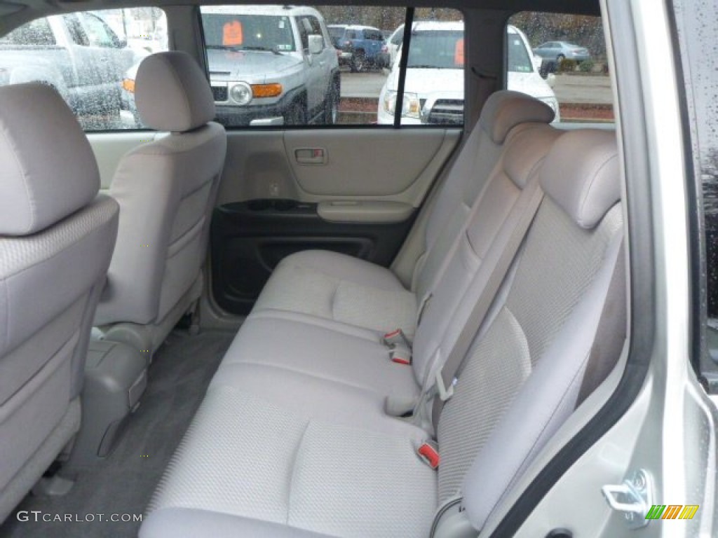 2007 Toyota Highlander V6 4WD Rear Seat Photo #99982224