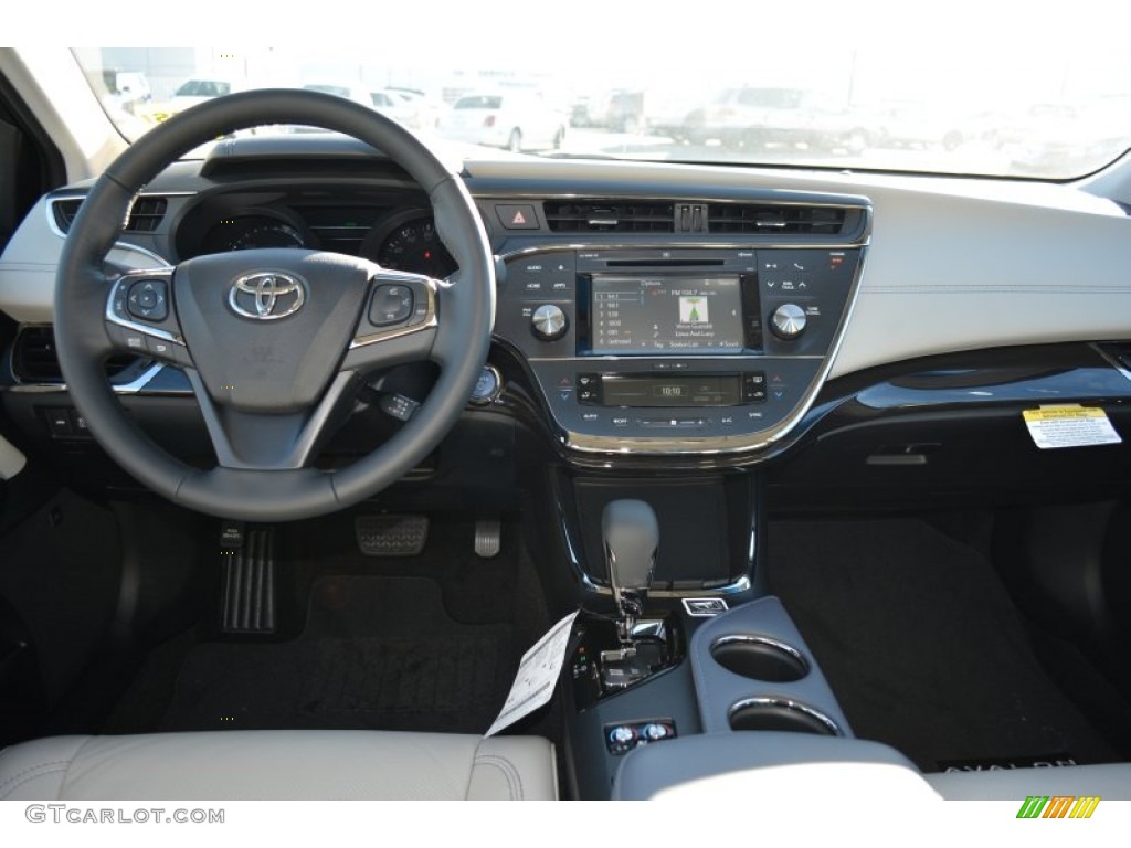 2015 Blizzard Pearl Toyota Avalon Hybrid Limited 99987873