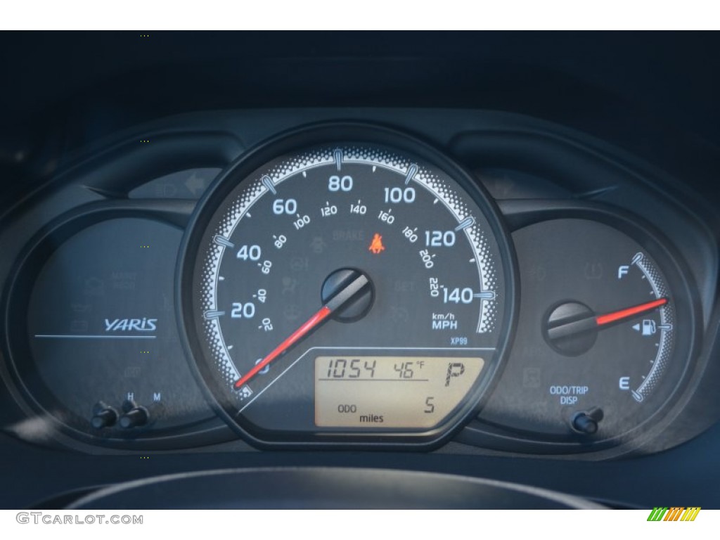 2015 Toyota Yaris 5-Door L Gauges Photo #99992527