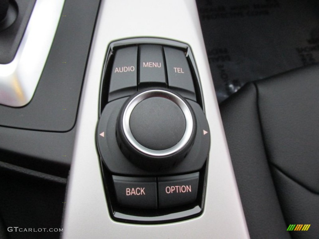 2015 3 Series 320i xDrive Sedan - Alpine White / Black photo #18