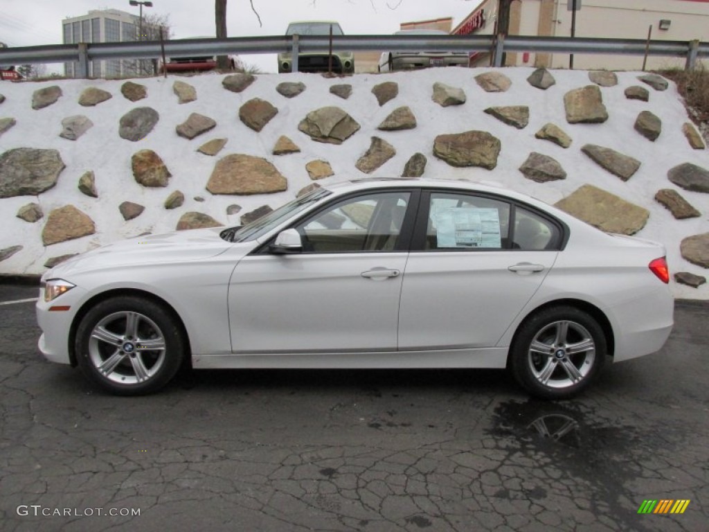 2015 3 Series 320i xDrive Sedan - Alpine White / Venetian Beige photo #2