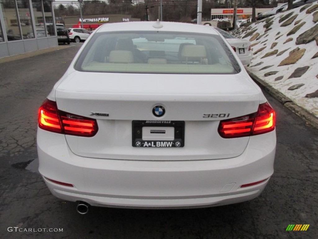 2015 3 Series 320i xDrive Sedan - Alpine White / Venetian Beige photo #5