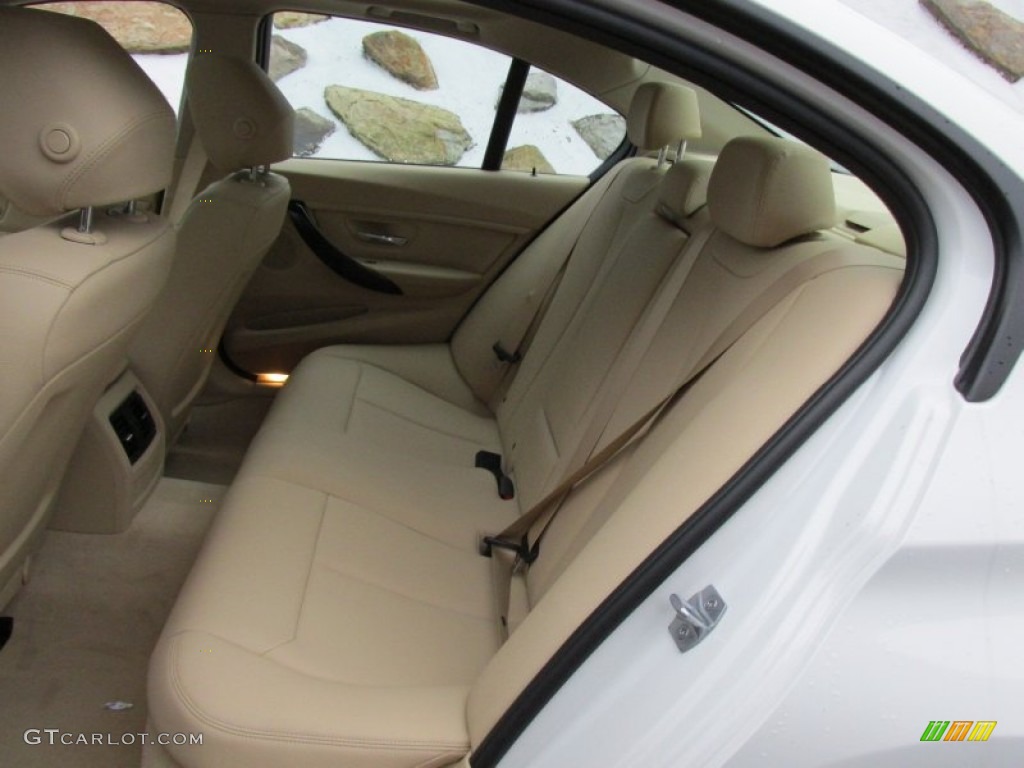 2015 3 Series 320i xDrive Sedan - Alpine White / Venetian Beige photo #13